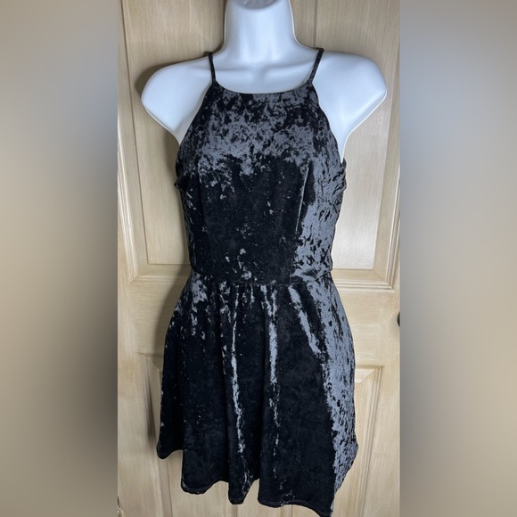 BCX Black Velvet Belted Fit & Flare Short Dress Size 3 Party Cocktail - Picture 3 of 8